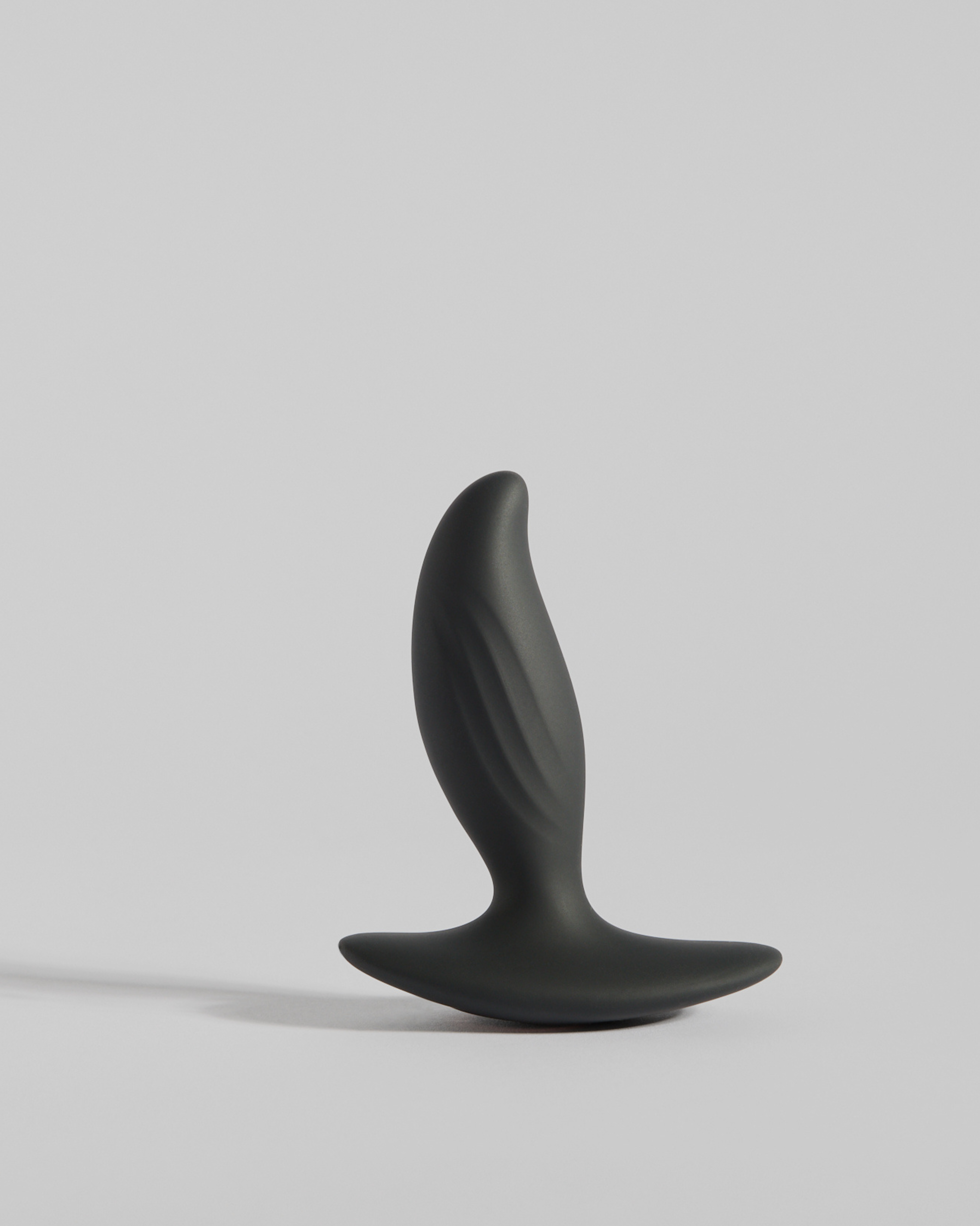 The Aliana Vibrating Backdoor Lover : Black