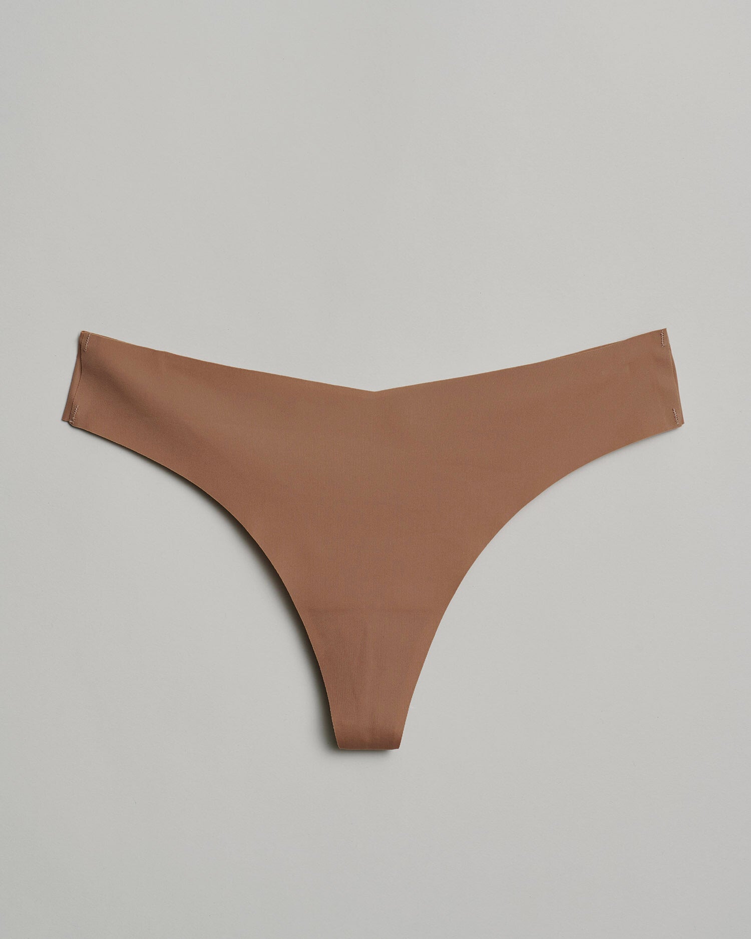 The Khloé Seamelss Sports Cheeky : Clay