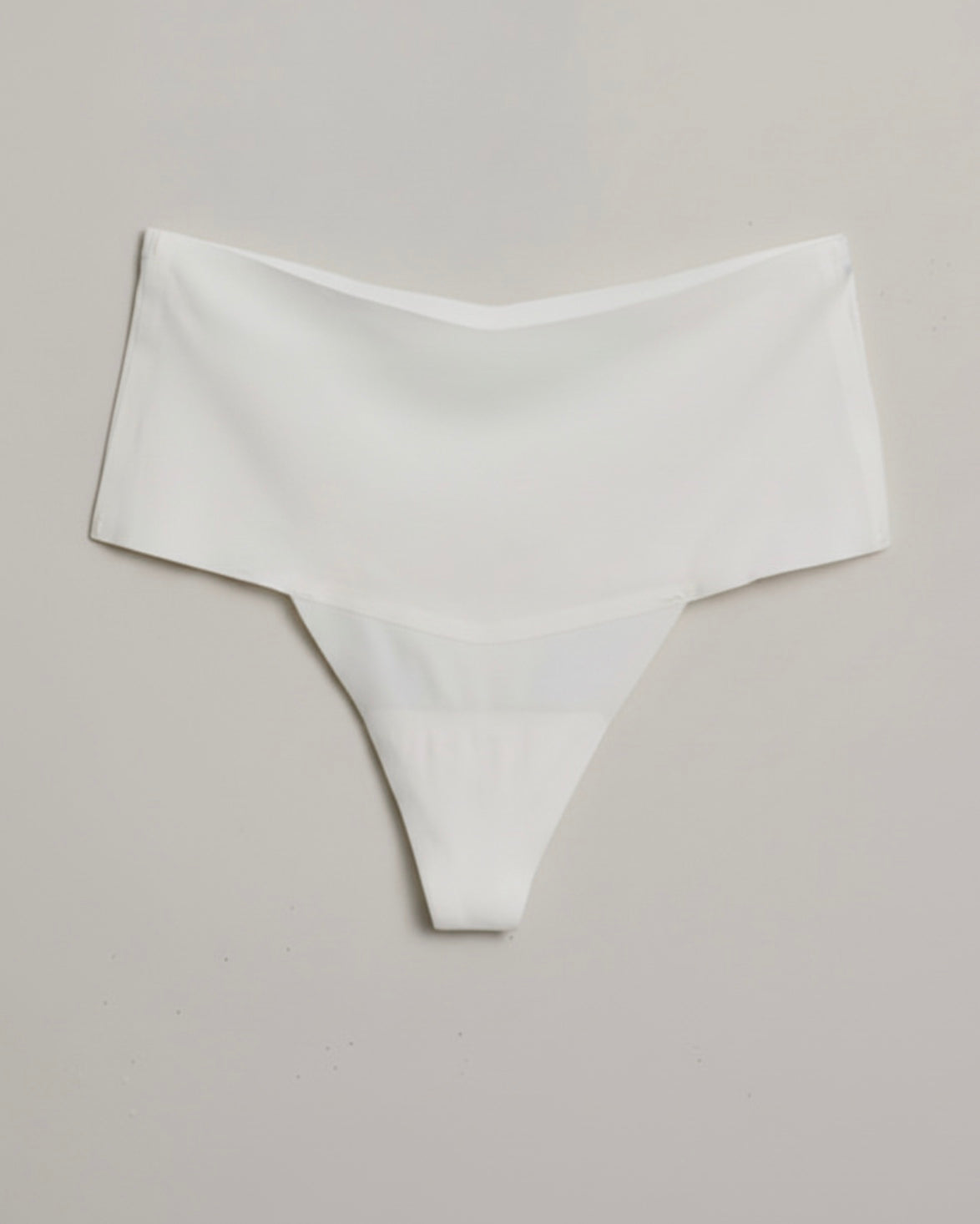 Kourtney Seamless High Waist Thong i vit - sömlös design med hög midja